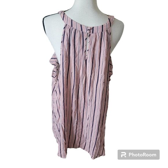 Torrid Layered Tank Top with Halter Neck. Size 5. - Picture 2 of 8